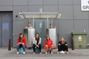 Jongsocialisten pleiten voor meer damestoiletten Persregio Dender