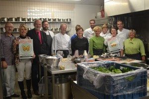 CVO Pro kookt in didactisch restaurant Terlinden voor goed doel Persregio Dender