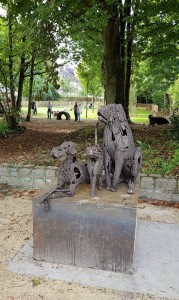 Losloopweide en herdenkingsplaats voor honden Denderleeuw Persregio Dender