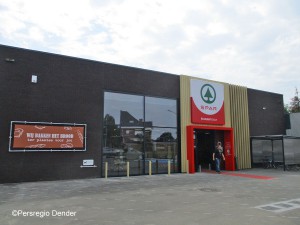 Buurtwinkel Spar gevel buitenaanzicht Persregio Dender