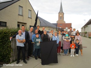 Bewoners Krekelenberg in Heldergem hangen zwarte vlag uit Persregio Dender